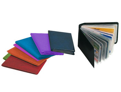 [78850] Portatarjetas de credito pvc base opaca capacidad 10 tarjetas expositor de 30 unidades colores surtidos
